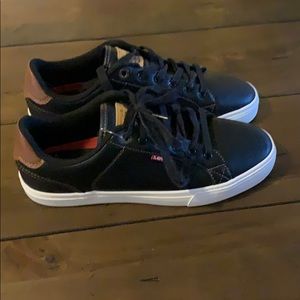 Levi’s Black/Tan Casual Shoe
